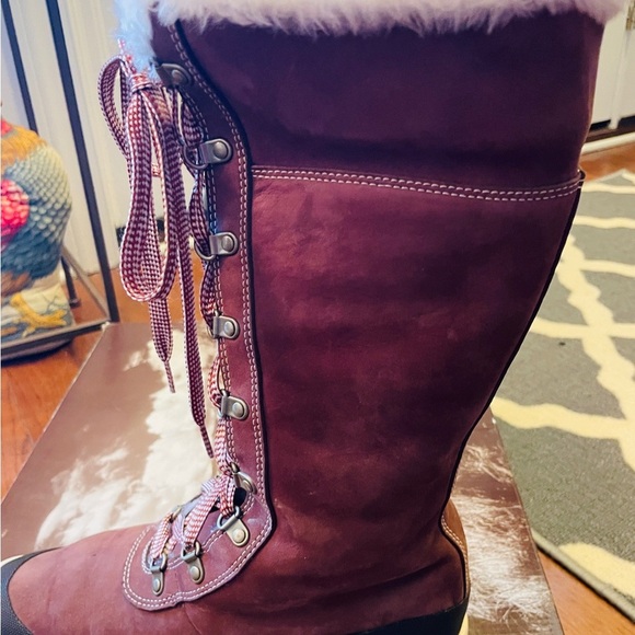 Women's Timberland Brown Lace-Up Fur Lined Boots NIB - Picture 2 of 12